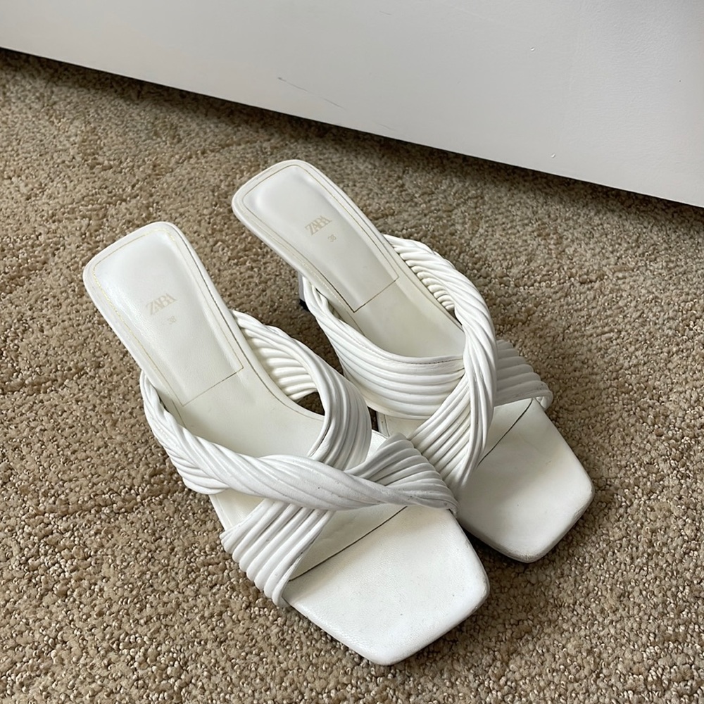 ZARA White Kitten Heels